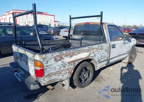 1998 Toyota Tacoma из США, поврежденный, VIN 4TANL42N2WZ120136